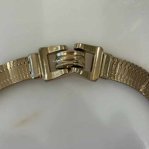 Coro Vintage Gold Tone Collar Necklace—BEAUTIFUL!!  Excellent Condition! - Picture 3 of 10